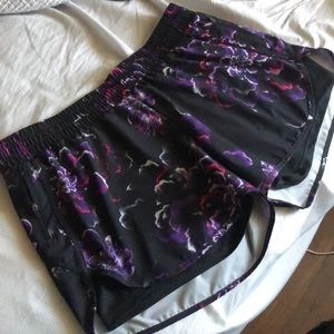 Activewear shorts